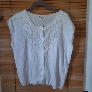 🌸🌼🌻Historic vintage 100% Linen Embroidered Blouse NWOT